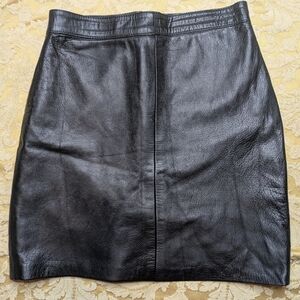 Vtg. Black Leather Lined Fiocchi Rear Zip Button Mini Skirt Size 42/26" Waist